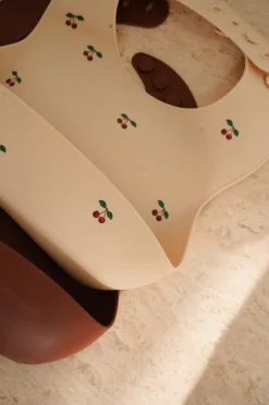 Konges Sløjd Spisetid|2 pak hagesmæk - cherry/mocca