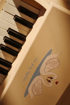 Konges Sløjd Kreativ & Spil|PIANO - swan